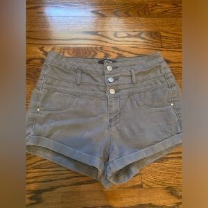 Refuge Midrise Gray Jean Shorts Size 4